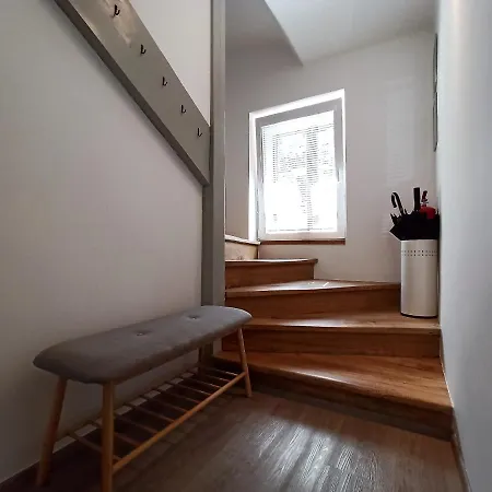 House Slabnik - Unesco Nastanitev v družini *